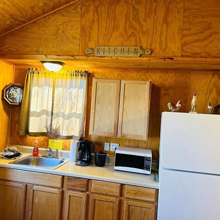 Country Cabins Hotel Chariton Exterior foto