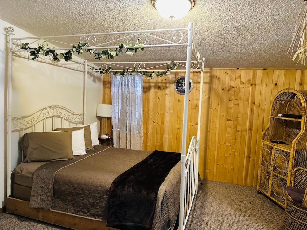 Country Cabins Hotel Chariton Exterior foto