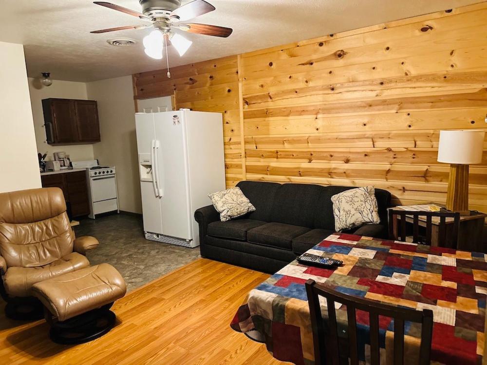 Country Cabins Hotel Chariton Exterior foto